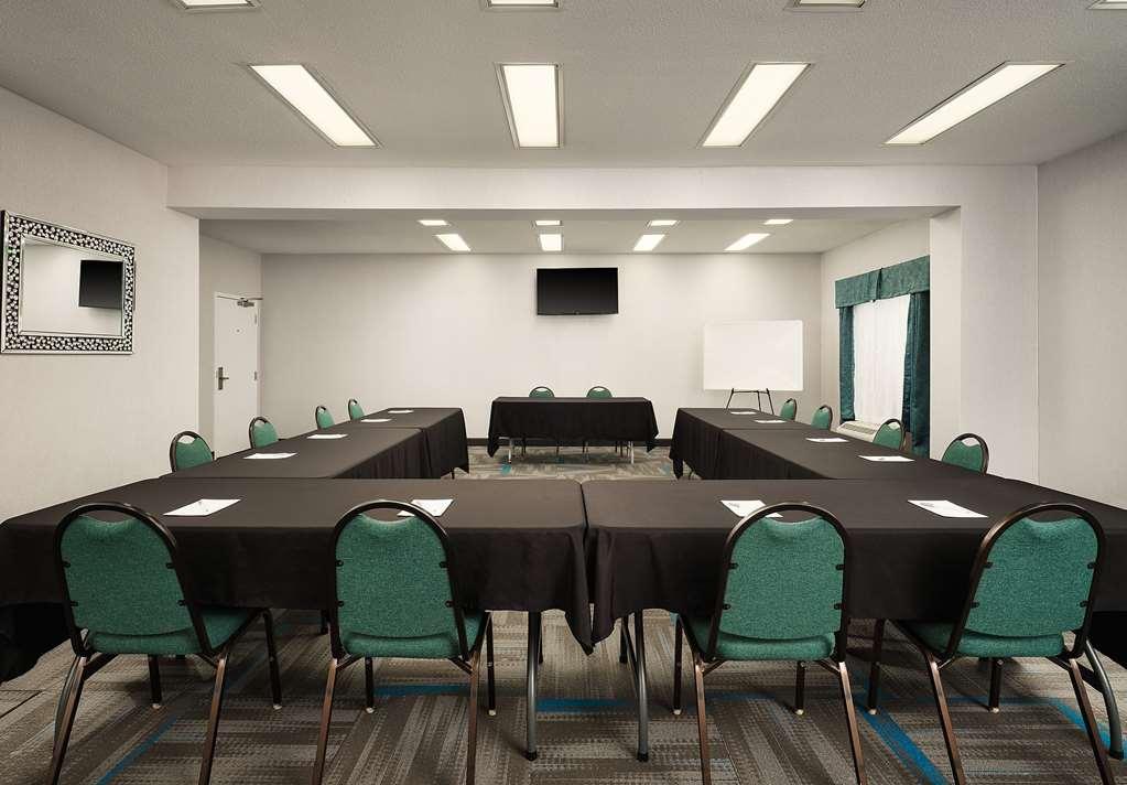 Hampton Inn Covington Va Facilities photo