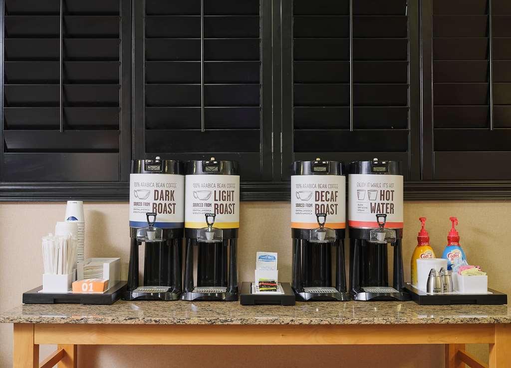 Hampton Inn Covington Va Restaurant photo
